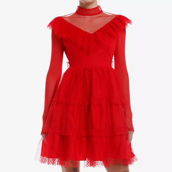 Beetlejuice! NWT! Lydia deetz wedding dress! - Picture 2 of 4